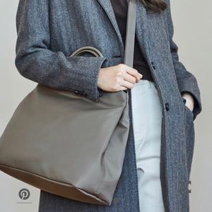 Poketo Executive Bag in Olive